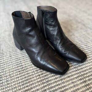 Coclico Selast Bootie in Coal Black Leather - 7.5/38